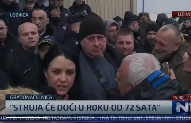 HRABRA DRAGANA LUKIĆ UNIŠTILA KOKANOVIĆA I BLOKADERE! Gradonačelnica Loznice im očitala POLITIČKU LEKCIJU